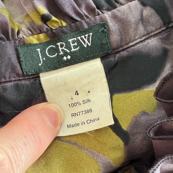 J Crew 100% Silk Women’s Floral Ruffle Neck Button Down Sleeveless Top size 4 - Picture 3 of 7